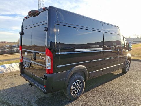New 2025 RAM ProMaster 2500 w/ Quick Order Package 22H SLT+ image 4