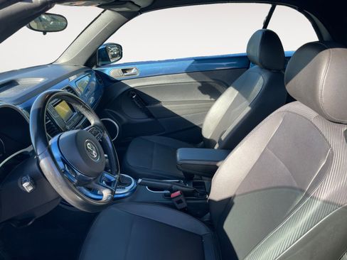 Used 2018 Volkswagen Beetle 2.0T S image 19