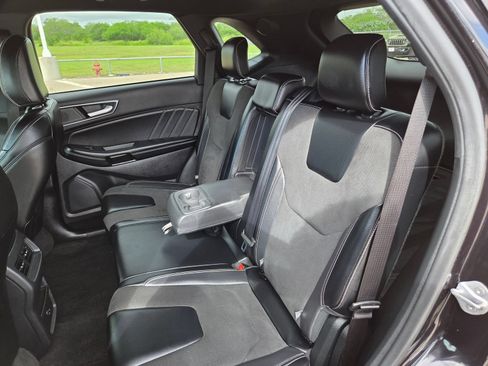 Used 2022 Ford Edge ST AWD/4WD image 24