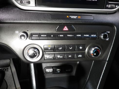 Used 2021 Kia Sportage LX AWD/4WD image 15