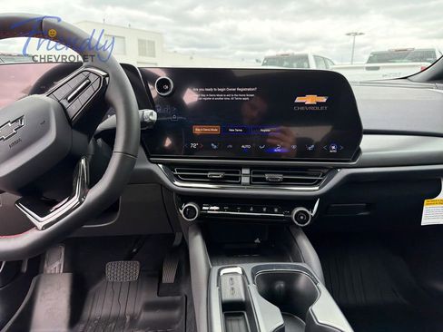 New 2026 Chevrolet Equinox EV RS AWD/4WD image 14
