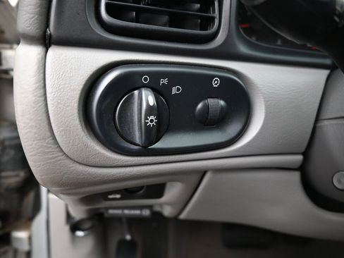 Used 2002 Ford Taurus SE image 12