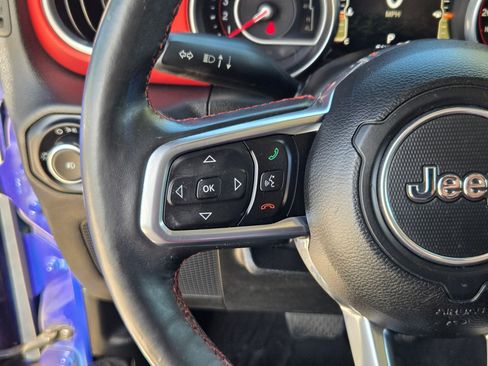 Used 2018 Jeep Wrangler Unlimited Rubicon w/ Dual Top Group image 23