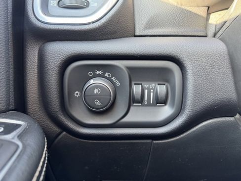 Used 2021 RAM 2500 Laramie image 32