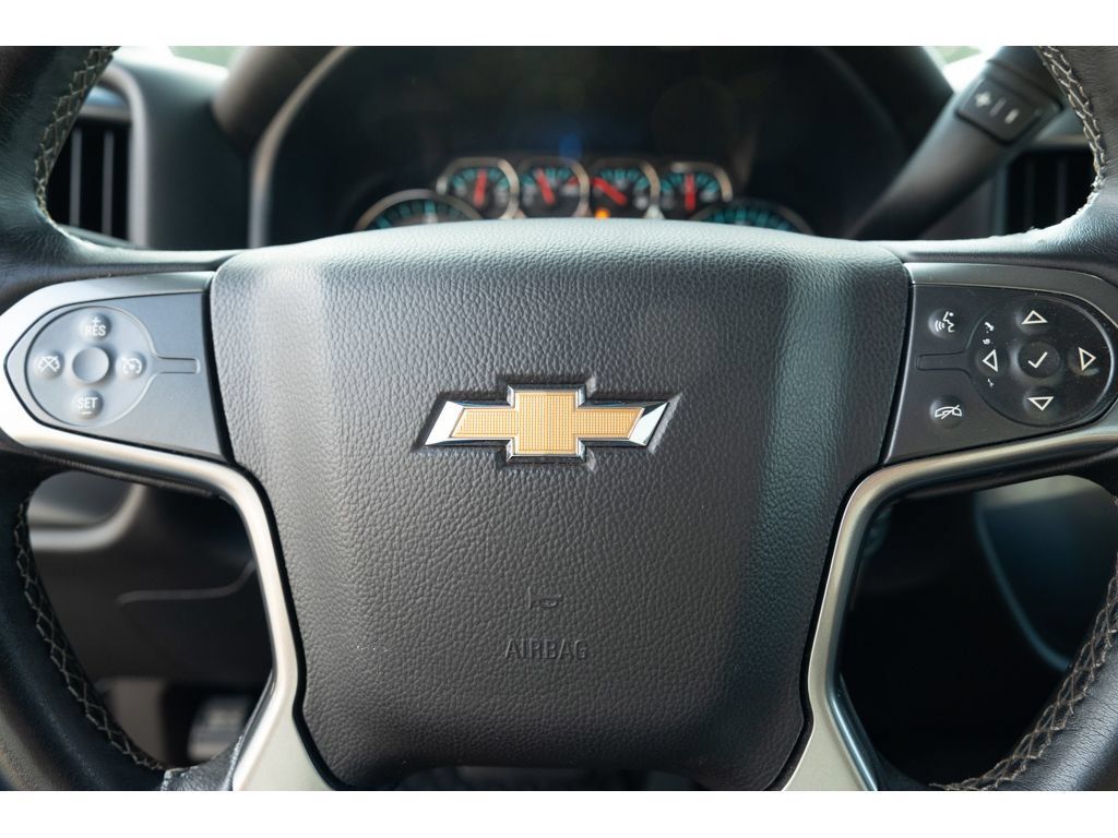 Used 2019 Chevrolet Silverado 1500 LT AWD/4WD image 17