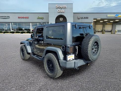 Certified 2018 Jeep Wrangler Sport AWD/4WD image 4