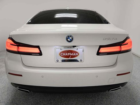 Certified 2023 BMW 530e w/ Convenience Package RWD image 4