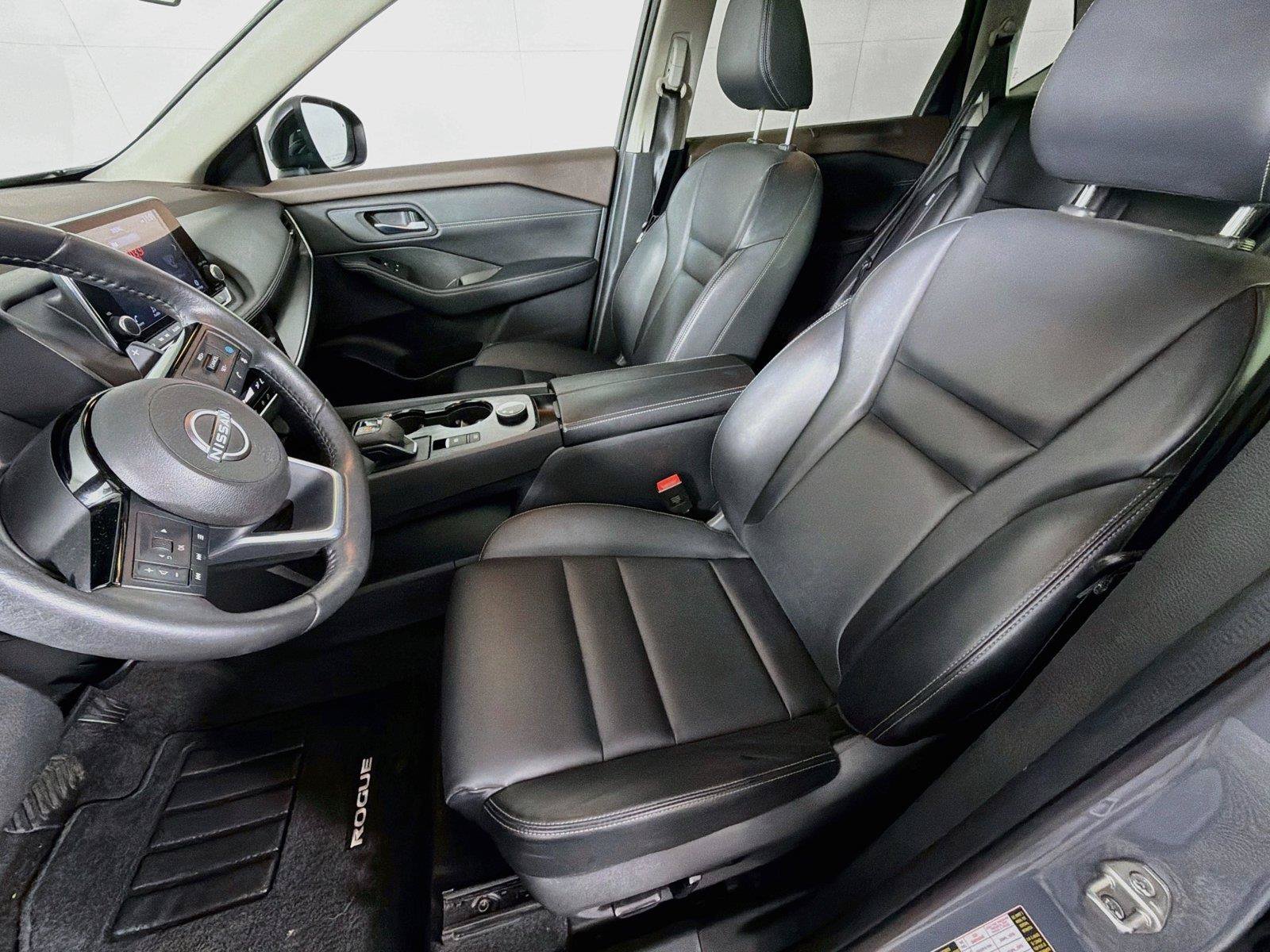 Used 2023 Nissan Rogue SV w/ SV Premium B Package AWD/4WD image 2