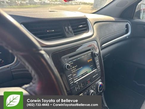 Used 2016 Chevrolet Traverse LT w/ Traveler's Package FWD image 11