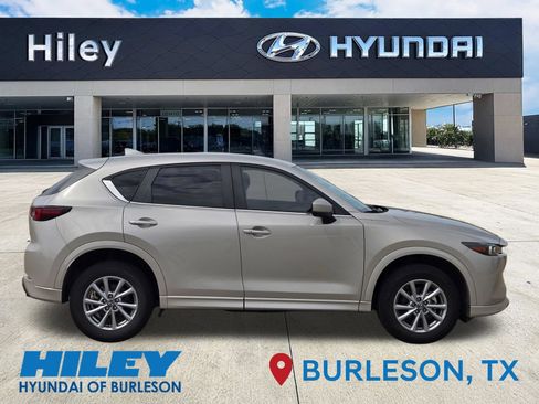 Used 2024 MAZDA CX-5 AWD 2.5 S w/ Select Package image 3