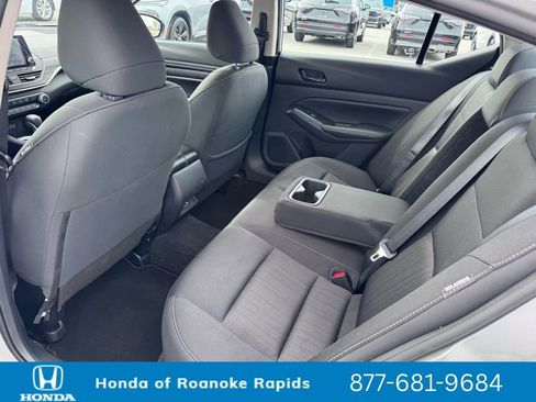 Used 2024 Nissan Altima 2.5 SV image 28