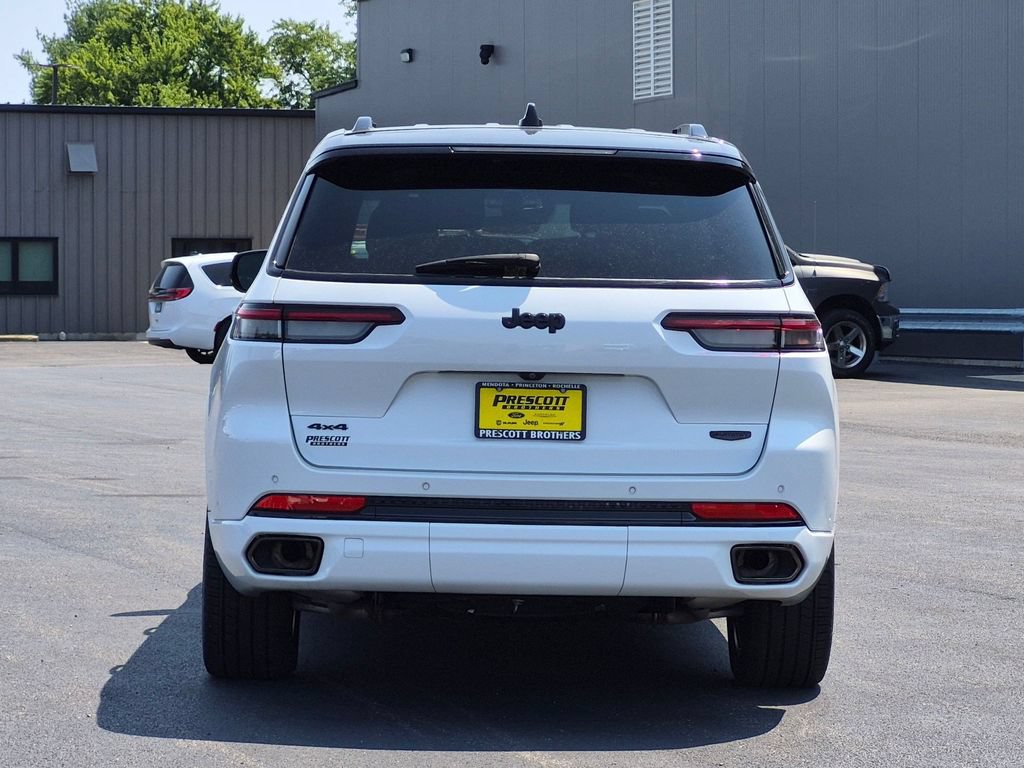 Used 2024 Jeep Grand Cherokee L Summit w/ High Altitude Package AWD/4WD image 6