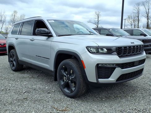 New 2026 Jeep Grand Cherokee L Limited AWD/4WD image 2