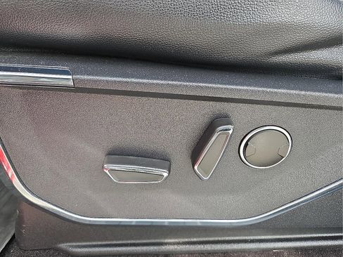 Certified 2022 Ford F150 Lariat w/ Equipment Group 502A High image 15