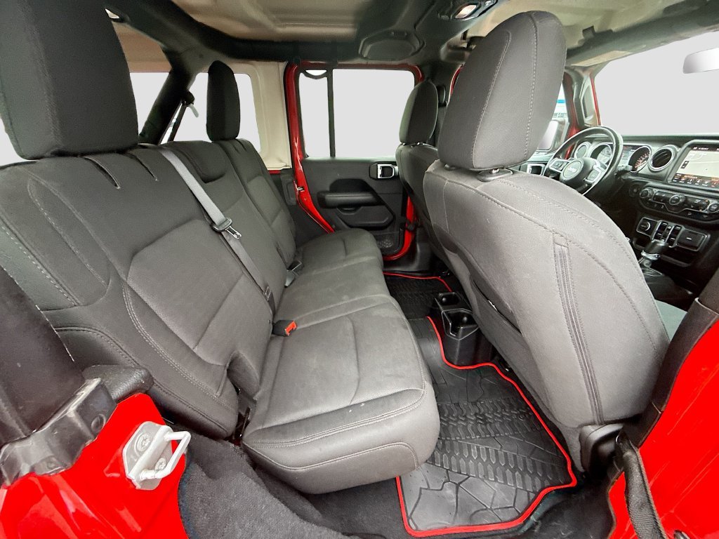 Used 2018 Jeep Wrangler Unlimited Sahara AWD/4WD image 26