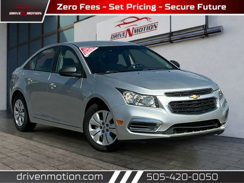 Used 2016 Chevrolet Cruze LS image 1