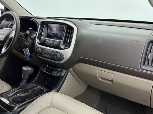 Used 2015 GMC Canyon SLT image 32