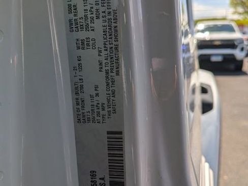 Certified 2021 Jeep Wrangler Unlimited Sahara AWD/4WD image 33