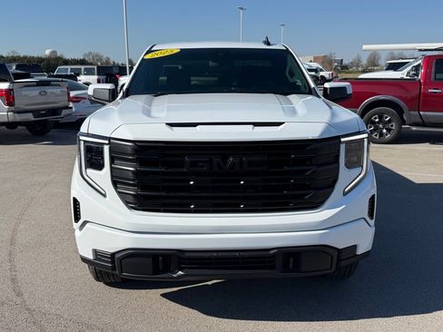 Used 2025 GMC Sierra 1500 Pro w/ Pro Value Package AWD/4WD image 40