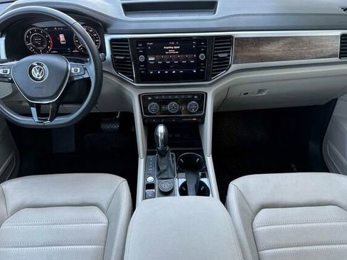Certified 2019 Volkswagen Atlas SEL Premium image 13