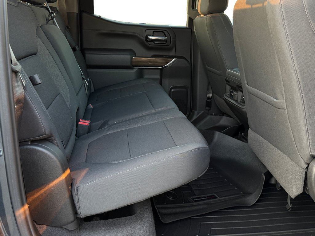Used 2022 Chevrolet Silverado 1500 RST w/ LPO, Blackout Package AWD/4WD image 9
