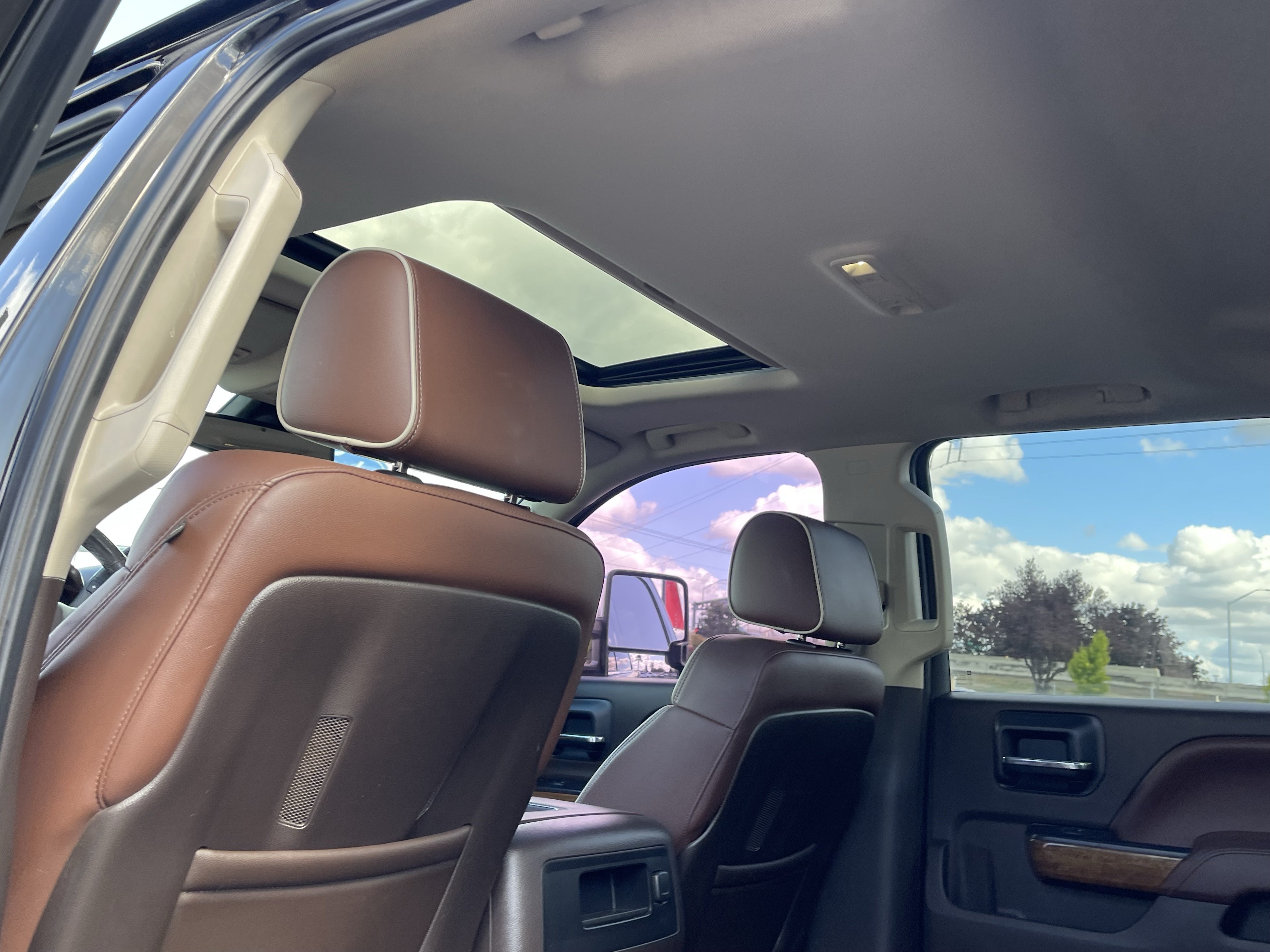 Used 2015 Chevrolet Silverado 3500 High Country AWD/4WD image 13