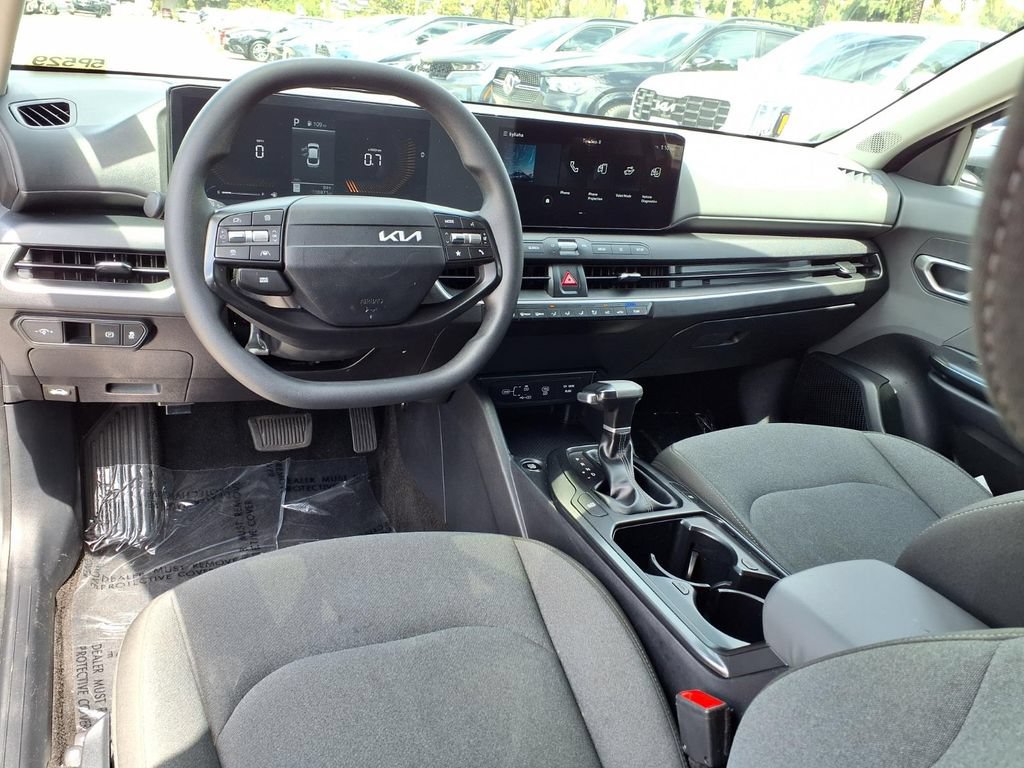 Certified 2025 Kia K4 FWD image 14