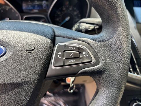 Used 2017 Ford Focus SE FWD image 20