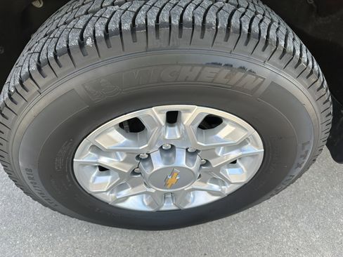 Used 2024 Chevrolet Silverado 3500 LTZ image 10