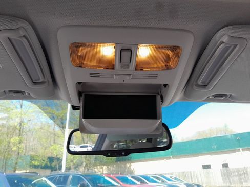 Used 2015 Subaru Forester 2.5i Premium w/ All-Weather Package AWD/4WD image 39