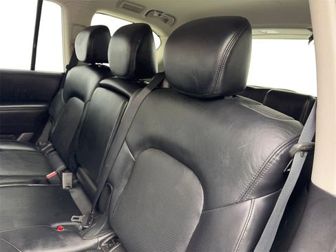 Used 2024 Nissan Armada SL image 33