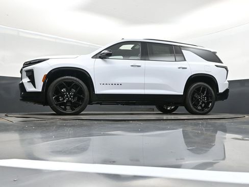 New 2026 Chevrolet Traverse RS w/ LPO, Floor Liner Package image 41