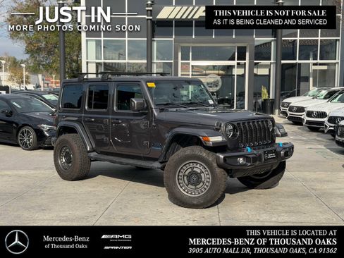 Used 2021 Jeep Wrangler Unlimited Sahara image 1