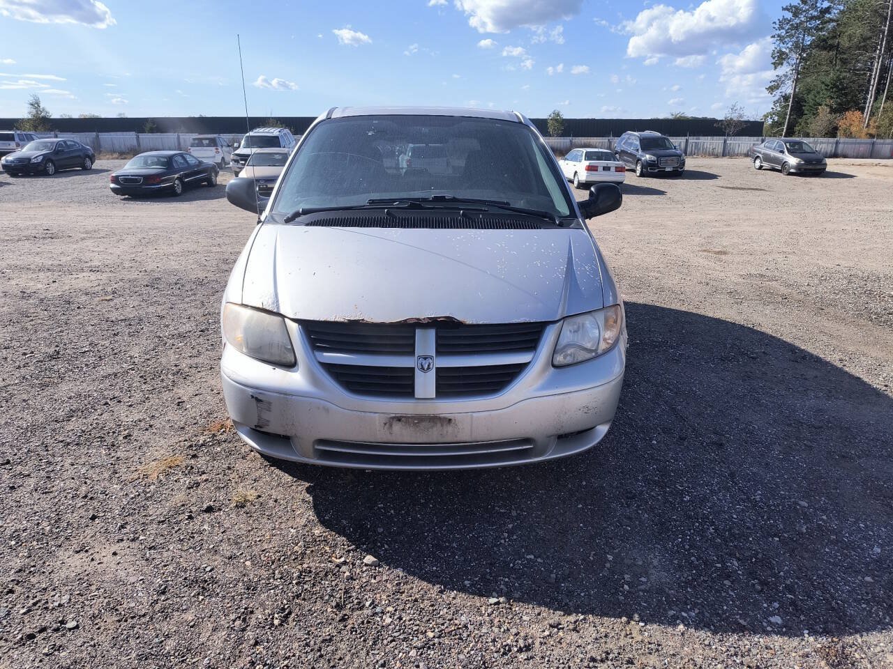 Used 2005 Dodge Caravan SXT FWD image 7