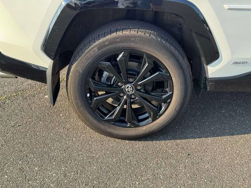 Used 2022 Toyota RAV4 XSE w/ Protection Package (TMS) AWD/4WD image 10