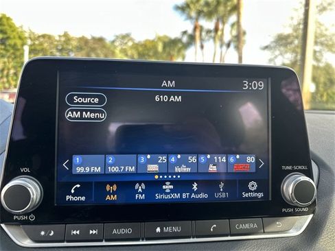 Used 2024 Nissan Sentra SV image 12