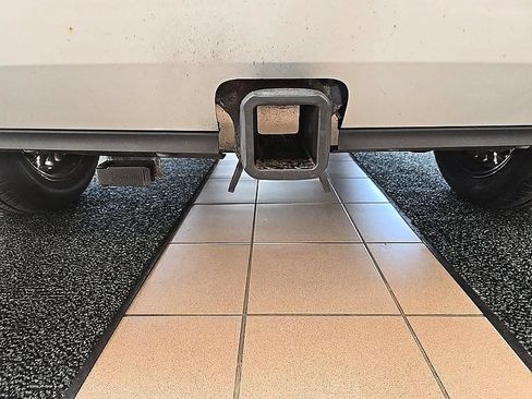 Used 2020 Ford Escape Titanium AWD/4WD image 34
