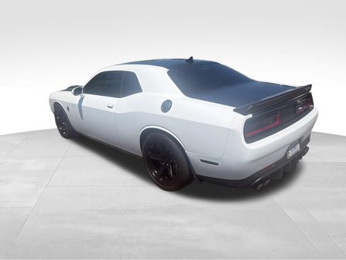 Used 2022 Dodge Challenger SRT Hellcat w/ Plus Package RWD image 8