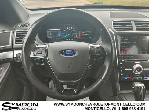 Used 2018 Ford Explorer Limited image 13