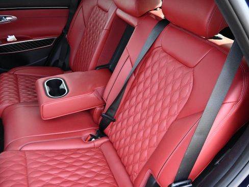 Used 2024 Genesis GV70 3.5T Sport w/ Sport Prestige Package image 11