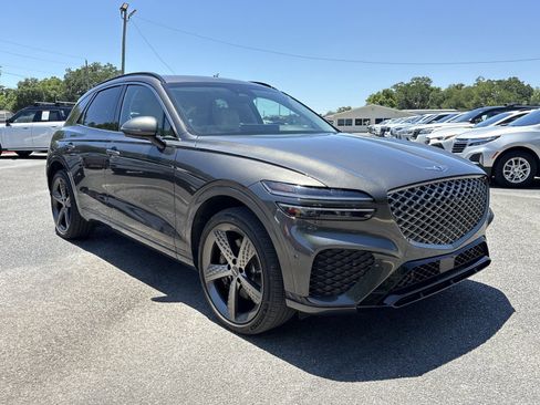 Used 2025 Genesis GV70 3.5T Sport w/ Sport Advanced Package AWD/4WD image 7