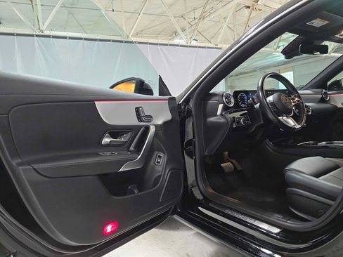 Used 2025 Mercedes-Benz CLA 250 4MATIC image 19