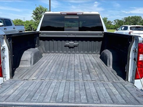 Used 2020 Chevrolet Silverado 1500 LT w/ Texas Edition AWD/4WD image 9