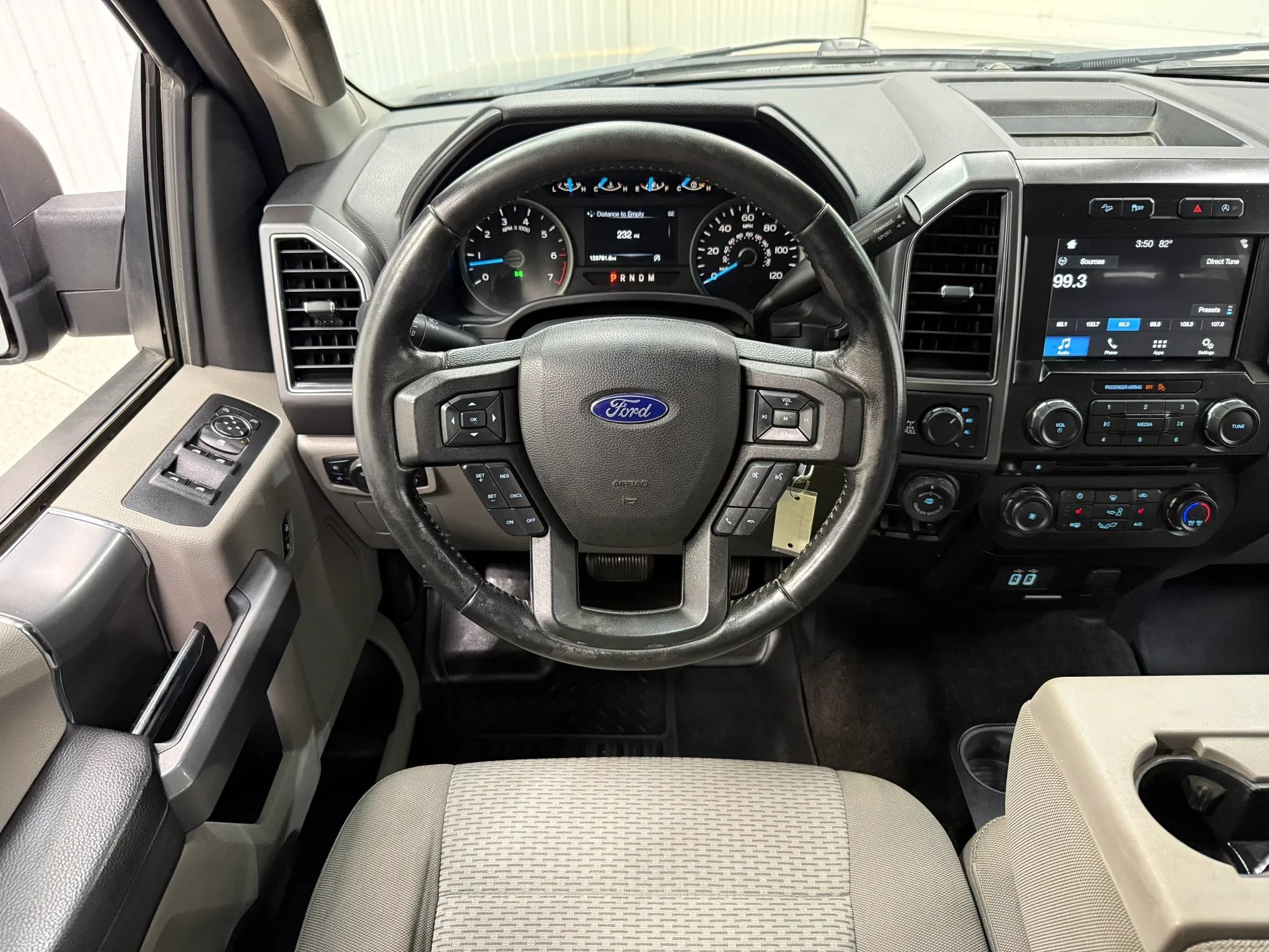 Used 2017 Ford F150 XLT w/ Equipment Group 302A Luxury AWD/4WD image 18