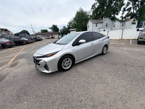 Used 2020 Toyota Prius Prime XLE FWD image 39