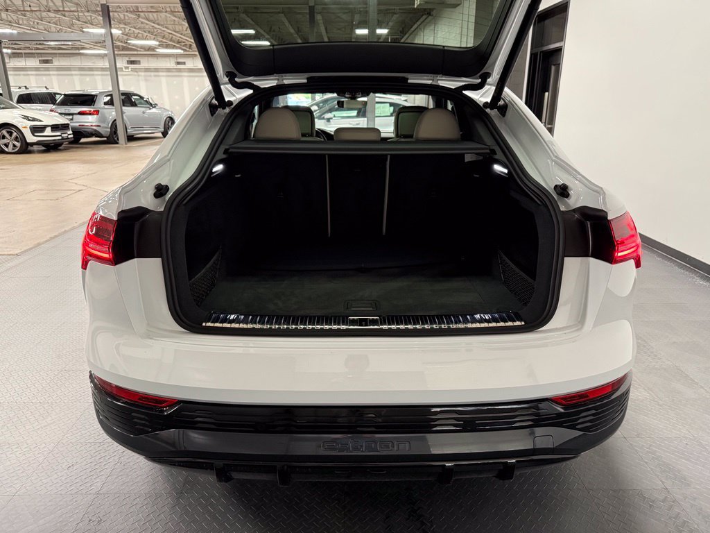 Used 2024 Audi Q8 e-tron Premium Plus w/ Premium Plus Package AWD/4WD image 15