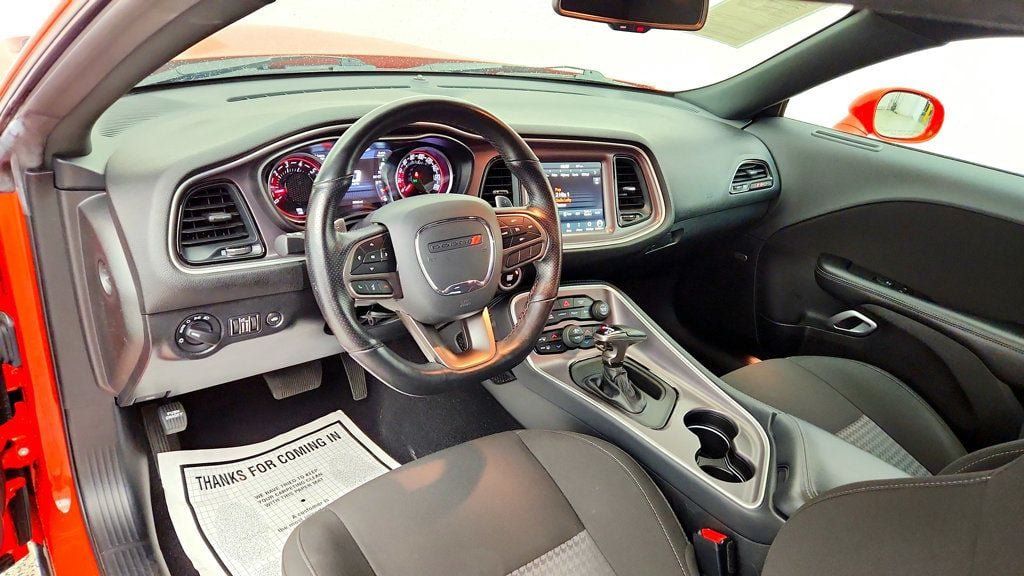 Used 2022 Dodge Challenger R/T Scat Pack RWD image 11