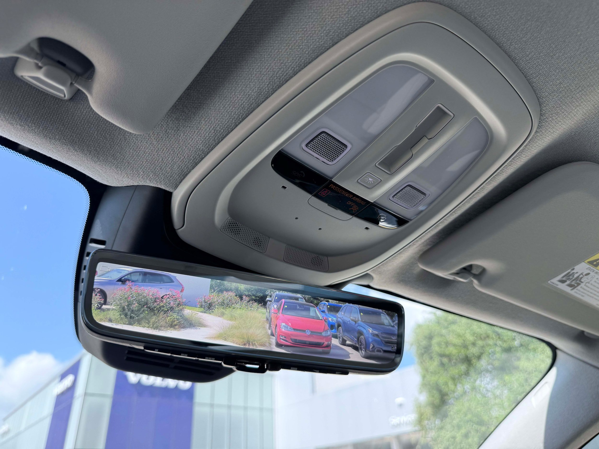 New 2026 Volvo XC40 B4 Plus w/ Protection Package Premier FWD image 27