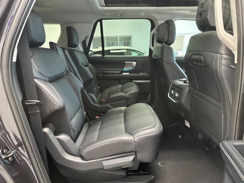 New 2026 Ford Expedition Max Platinum AWD/4WD image 45