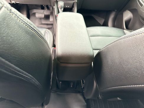 Used 2024 Chevrolet TrailBlazer LT w/ Convenience Package FWD image 18